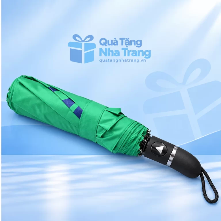 Dù gấp ba tự động một chiều màu xanh lá