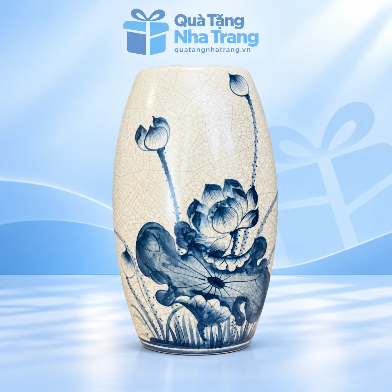 Lọ thân bầu men rạn sen xanh trên nền Quà Tặng Nha Trang