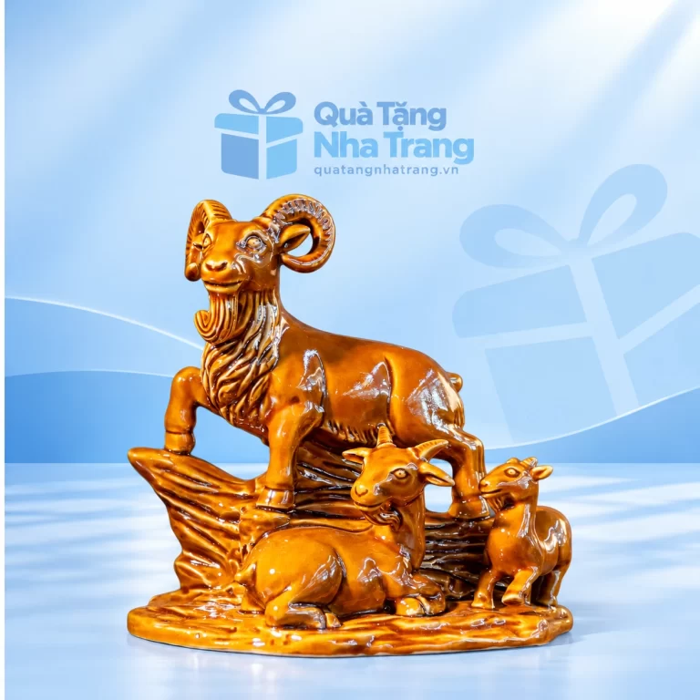 Tượng Tam Dương Khai Thái nâu cam